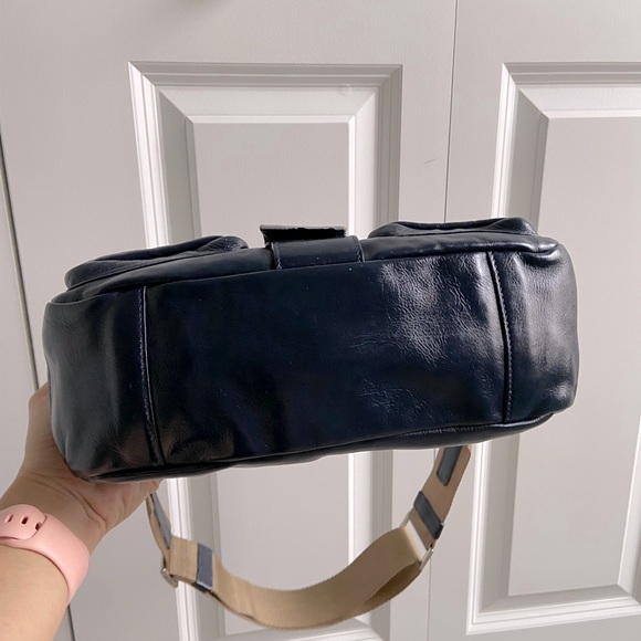 😱 PRADA Authentic Leather Tessuto Buckle Crossbody Bag With 2 Zip Pockets!😍 - Picture 6 of 14